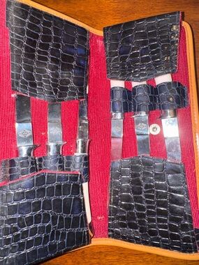 Vintage MC Bakelite Royal Brand Cutlery Co Masterpiece Super Stainless Knife Set